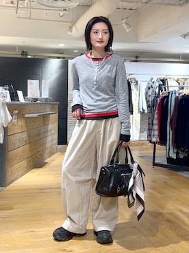 「JEANASIS（ジーナシス）の【抗菌防臭テープ付き】キリカエボリュームローファー/573242（ローファー、ブラック系）」を使った、airiさん（レディース）の春コーディネート