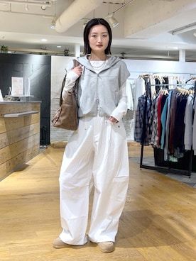 「JEANASIS（ジーナシス）のアシメギャザーボートネックLS/594167（Tシャツ/カットソー、ホワイト系）」を使った、airiさん（レディース）の春コーディネート