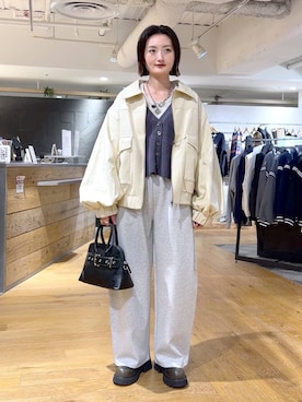 「JEANASIS（ジーナシス）のソフトラメリブUネックLS TEE/240318（Tシャツ/カットソー）」を使った、airiさん（レディース・162cm）の秋コーディネート