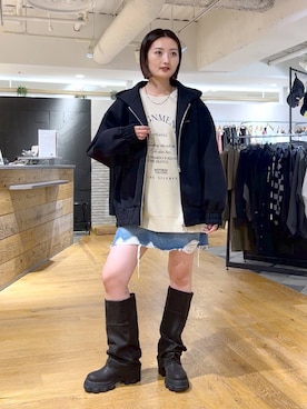 「アイテム（デニムスカート）」を使った、airiさん（レディース・162cm・20代）の秋コーディネート