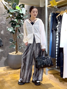 「JEANASIS（ジーナシス）のアイテム（パンツ）」を使った、airiさん（レディース・162cm）の春コーディネート