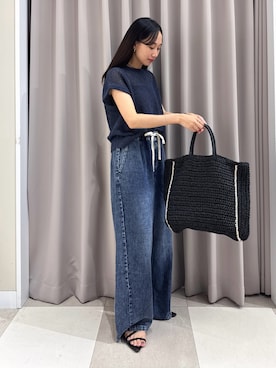 「ITEMS URBANRESEARCH（アイテムズ アーバンリサーチ）の綿麻デニムパンツ（デニムパンツ、ブルー系）」を使った、aiさん（レディース・159cm）の夏コーディネート