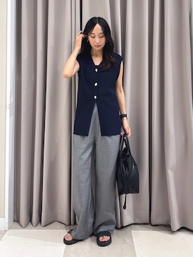 「ITEMS URBANRESEARCH（アイテムズ アーバンリサーチ）のドビーワイドパンツ（その他パンツ、グレー系）」を使った、aiさん（レディース・159cm）の夏コーディネート