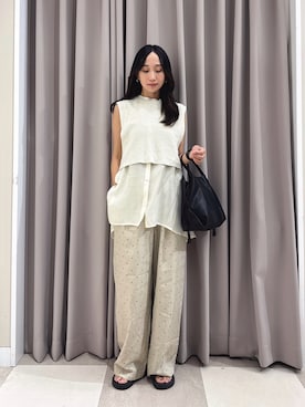 「ITEMS URBANRESEARCH（アイテムズ アーバンリサーチ）のノースリーブニットドッキングシャツ（シャツ/ブラウス、ホワイト系）」を使った、aiさん（レディース・159cm）の夏コーディネート