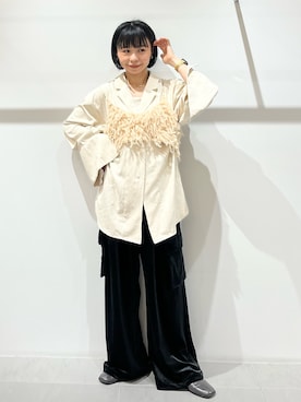 「アイテム（その他シューズ、グレー系）」を使った、asanoさん（レディース・157cm）の秋コーディネート