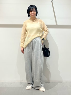 「KBF（ケイビーエフ）のバックオープンシアーニット（ニット/セーター、イエロー系）」を使った、asanoさん（レディース・157cm）の春コーディネート