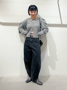 「アイテム（バングル/リストバンド）」を使った、asanoさん（レディース・157cm）の秋コーディネート