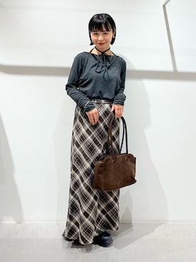「アイテム（ボストンバッグ）」を使った、asanoさん（レディース・157cm）の秋コーディネート