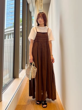 「URBAN RESEARCH（アーバンリサーチ）のコットンギャザーキャミワンピース（ワンピース、ブラウン系）」を使った、miiihoさん（レディース・152cm）の春コーディネート