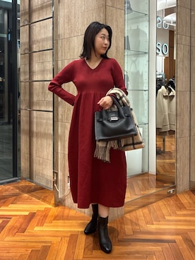 「アイテム（ストール/ショール）」を使った、takaokaさん（レディース・158cm）の秋コーディネート