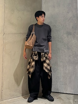 「アイテム（ボストンバッグ）」を使った、ゆーさんさん（メンズ・180cm）の秋コーディネート