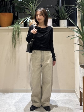 「LOWRYS FARM（ローリーズファーム）のワイドストレートデニムパンツ　607883（デニムパンツ、ベージュ系）」を使った、　友合亜さん（レディース・156cm）の春コーディネート