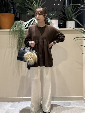 「アイテム（キーホルダー）」を使った、　友合亜さん（レディース・156cm）の秋コーディネート