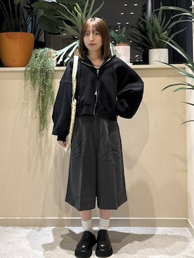 「LOWRYS FARM（ローリーズファーム）のアイテム（トートバッグ）」を使った、　友合亜さん（レディース・156cm）の秋コーディネート