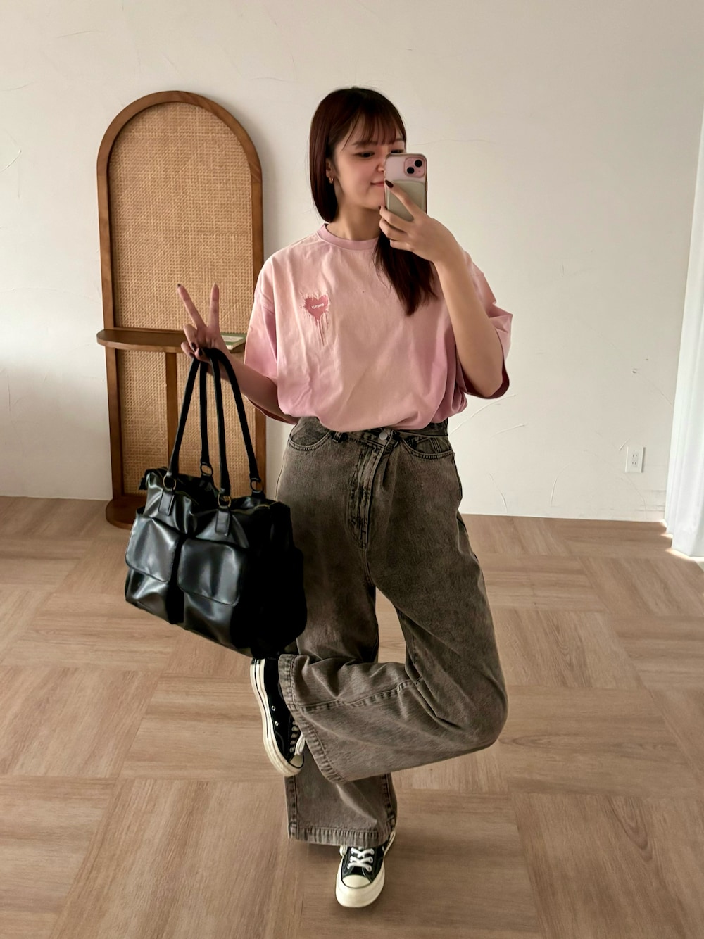 「ONCILYのASSORT DRAW CODE T-SHIRT / アソートドローコードTシャツ（Tシャツ/カットソー、ピンク系）」を使った、CHIHAさん（レディース・170cm）の夏コーディネートの1枚目の写真