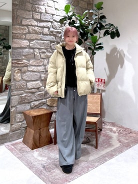 「アイテム（ナイロンジャケット、パープル系）」を使った、ゆりさん（レディース・159cm）の冬コーディネート