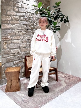 「MLB（メジャーリーグベースボール）のアイテム」を使った、ゆりさん（レディース・159cm）の冬コーディネート