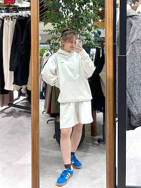 「アイテム（スウェットパンツ）」を使った、ゆりさん（レディース・159cm）の冬コーディネート