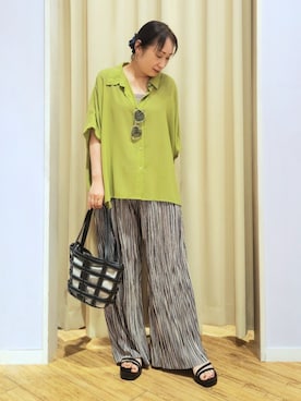 「SHOO・LA・RUE（シューラルー）のキラキラチューブサンダル（サンダル、ブラック系）」を使った、world.kumaさん（レディース・154cm）の春コーディネート