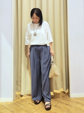 「SHOO・LA・RUE（シューラルー）のキラキラチューブサンダル（サンダル、ブラック系）」を使った、world.kumaさんの夏コーディネート