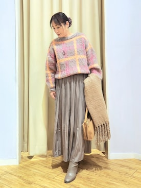 「アイテム（ショルダーバッグ、イエロー系）」を使った、word.kumaさん（レディース・154cm）の冬コーディネート