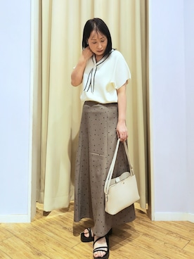 「SHOO・LA・RUE（シューラルー）の【毎日洗える/ひんやり/UV/S-LL】 毛玉になりにくい配色ボウタイ半袖ニット（ニット/セーター、ホワイト系）」を使った、world.kumaさんの夏コーディネート