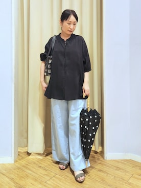 「SHOO・LA・RUE（シューラルー）の片手ではけるサンダル　シューダル26SS（サンダル、ブラウン系）」を使った、world.kumaさんの夏コーディネート
