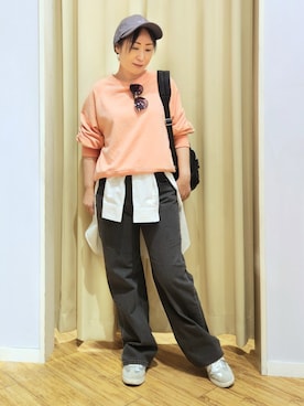 「SHOO・LA・RUE（シューラルー）の【シュッと履ける】シンプルスニーカー（スニーカー、シルバー系）」を使った、world.kumaさん（レディース・154cm）の春コーディネート