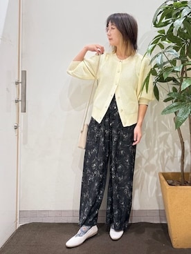 「アイテム（その他シューズ、グレー系）」を使った、misakiさん（レディース・157cm）の春コーディネート