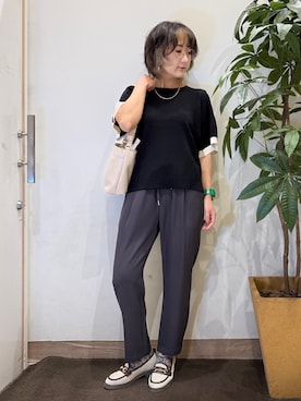 「esche（エッシュ）のアイテム」を使った、misakiさん（レディース・157cm）の春コーディネート