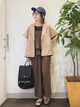 「アイテム（テーラードジャケット、ブラウン系）」を使った、misakiさん（レディース・157cm）の夏コーディネート