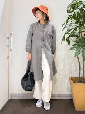「アイテム（ハット、オレンジ系）」を使った、misakiさん（レディース・157cm）の春コーディネート