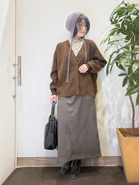 「SHOO・LA・RUE（シューラルー）の【毛玉になりにくい/S-LL/洗濯機可/体型カバー】Vネックゆったりカーディガン（カーディガン/ボレロ、ブラウン系）」を使った、misakiさん（レディース・157cm）の秋コーディネート