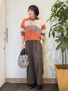 「アイテム（ハンチング/ベレー帽、パープル系）」を使った、misakiさん（レディース・157cm）の秋コーディネート