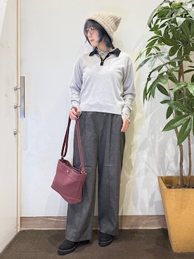 「SHOO・LA・RUE（シューラルー）の【S-LL/洗濯機可】やわらかな着心地 襟付きニット（ニット/セーター、グレー系）」を使った、misakiさん（レディース・157cm）の秋コーディネート