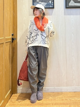 「アイテム（ネックウォーマー/スヌード）」を使った、misakiさん（レディース・157cm）の秋コーディネート