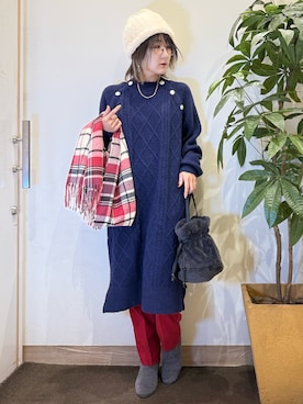 「アイテム（ストール/ショール）」を使った、misakiさん（レディース・157cm）の秋コーディネート
