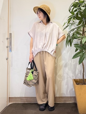 「SHOO・LA・RUE（シューラルー）のジュートランチトートバッグ（トートバッグ、ブラック系）」を使った、misakiさん（レディース・157cm）の春コーディネート