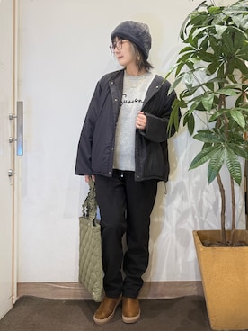 「SHOO・LA・RUE（シューラルー）のアイテム（ニットキャップ/ビーニー）」を使った、misakiさん（レディース・157cm）の秋コーディネート
