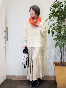 「アイテム（ネックウォーマー/スヌード）」を使った、misakiさん（レディース・157cm）の秋コーディネート
