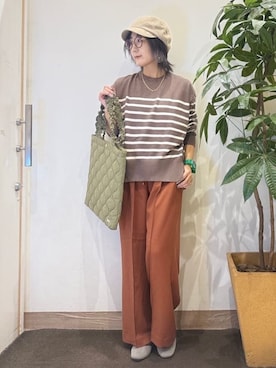 「アイテム（キャスケット、ブラウン系）」を使った、misakiさん（レディース・157cm）の秋コーディネート