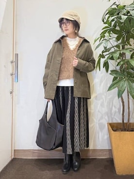 「アイテム（キャスケット、ブラウン系）」を使った、misakiさん（レディース・157cm）の秋コーディネート