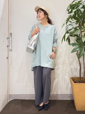 「アイテム（チュニック、グリーン系）」を使った、misakiさん（レディース・157cm）の冬コーディネート