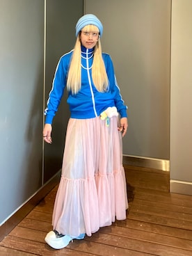 「アイテム（ジャージ）」を使った、サトエリさん（レディース・155cm）の秋コーディネート