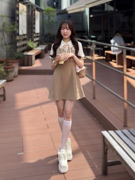 「one after another NICE CLAUP（ワンアフターアナザーナイスクラップ）のサイドカット異素材ミニワンピース（ワンピース、ベージュ系）」を使った、うるし🎀さん（レディース・159cm）の春コーディネート