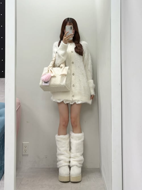 ビジューフェザーロングカーディガン アイボリー タグ付き