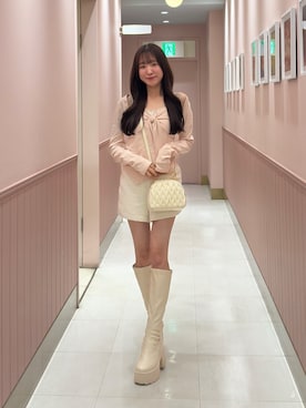 「one after another NICE CLAUP（ワンアフターアナザーナイスクラップ）のゴールドボタンレースアップショートパンツ（その他パンツ、ホワイト系）」を使った、うるし🎀さん（レディース・159cm）の春コーディネート