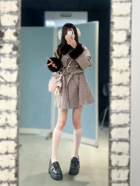 「one after another NICE CLAUP(ワンアフターアナザーナイスクラップ)の【Premium order】ビジュー付きフェイクファーイヤーマフ(イヤーマフ、ホワイト系)」を使った、うるしさん(レディース・159cm)の夏コーディネート
