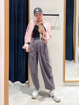 「BAYFLOW（ベイフロー）のアイテム（パンツ）」を使った、TAMUさん（レディース・171cm）の春コーディネート