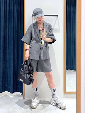 「BAYFLOW（ベイフロー）のアイテム（パンツ）」を使った、TAMUさん（レディース・171cm）の春コーディネート